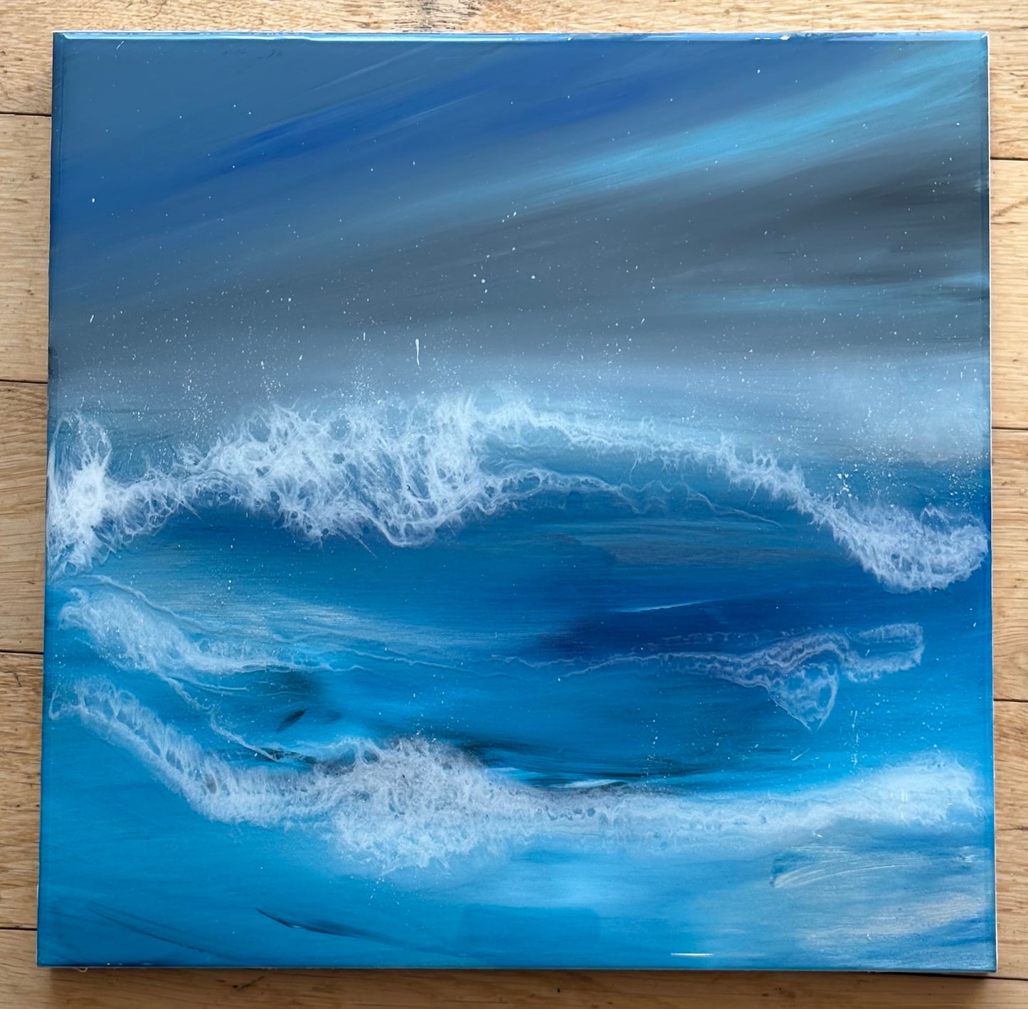 Before the storm | 30 cm