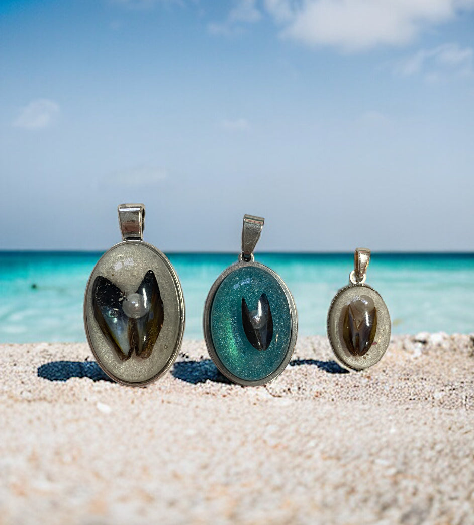 Mussel shell pendant.
