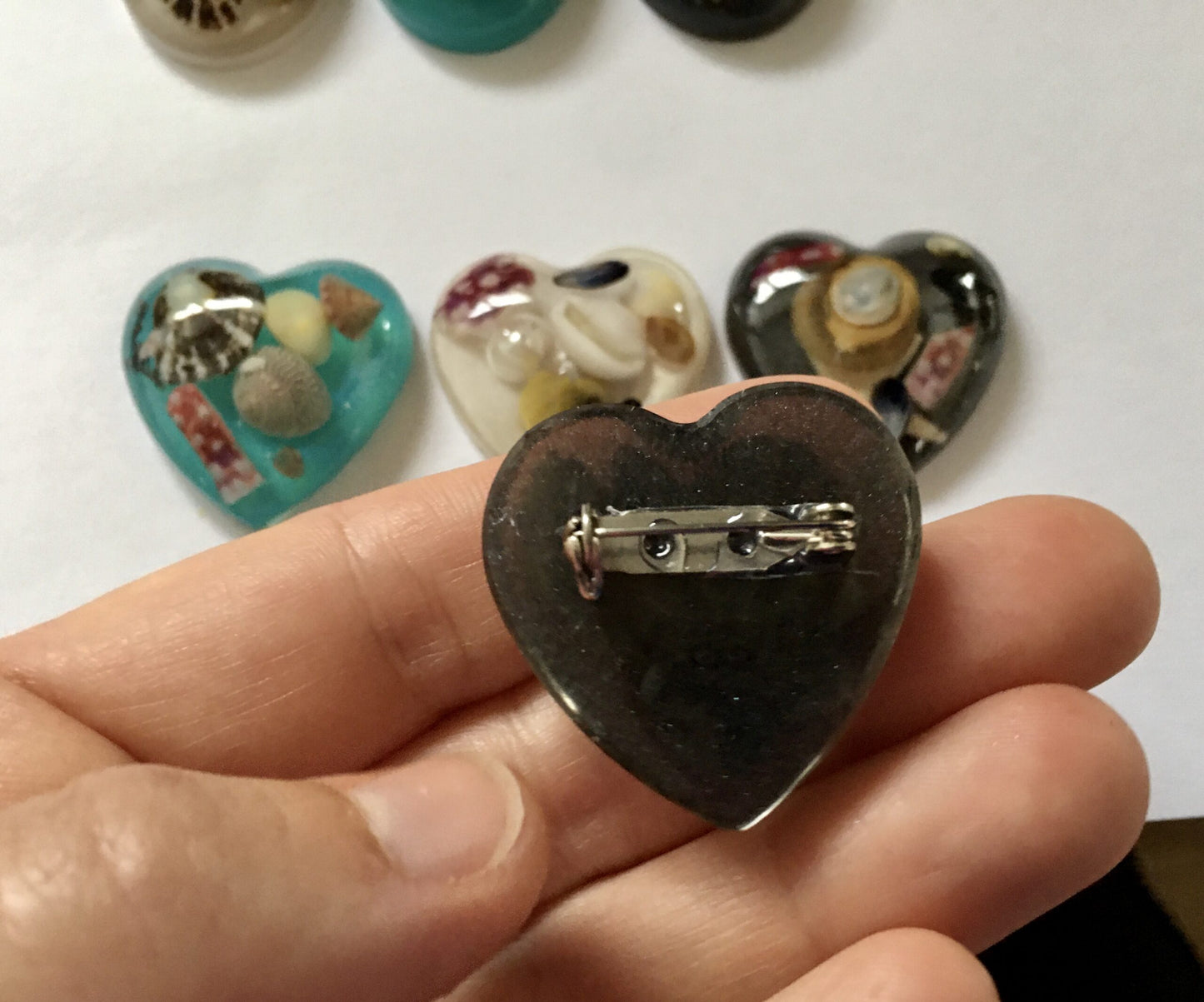 brooch back