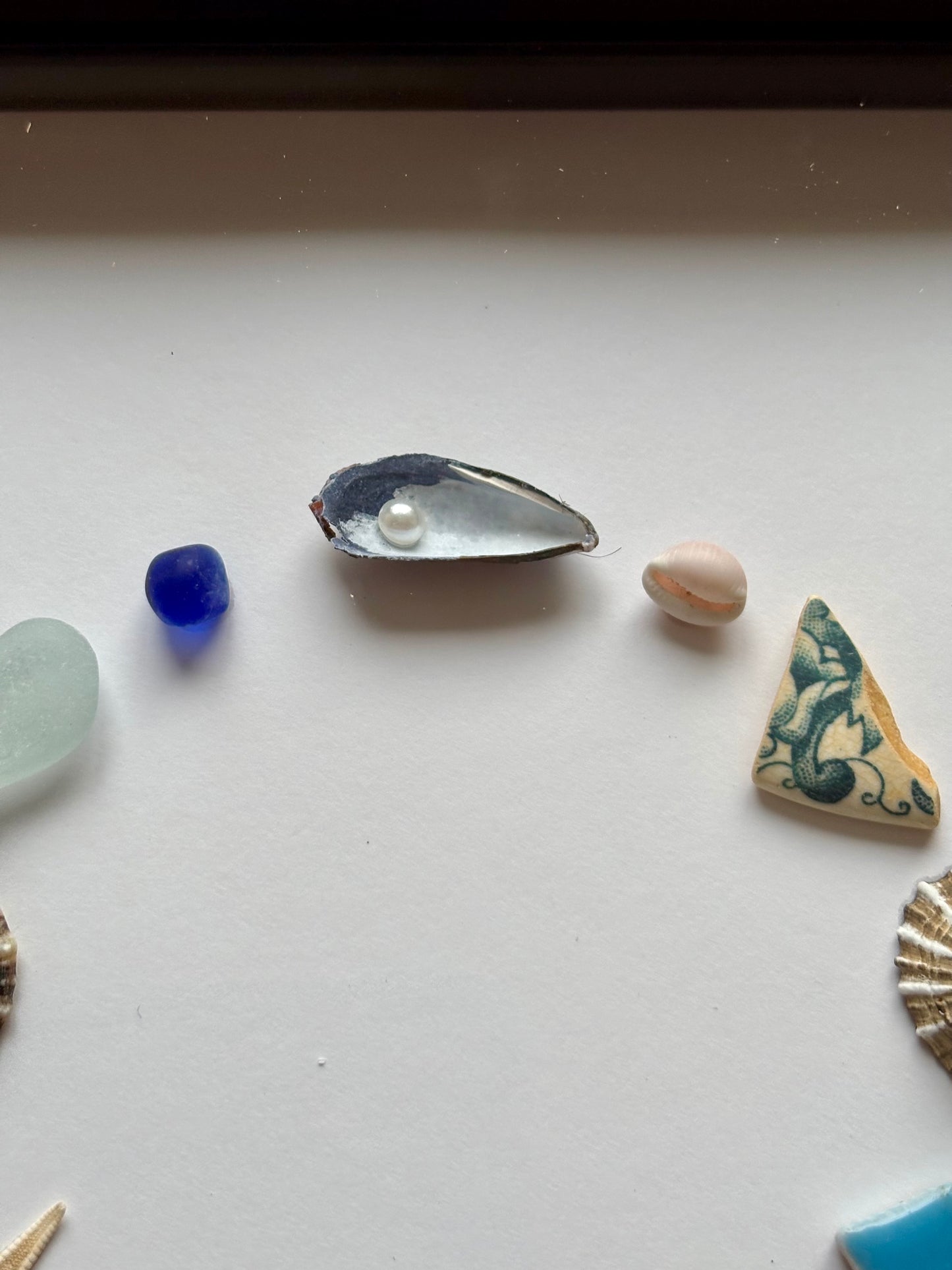 Circle of the sea - yellow glass