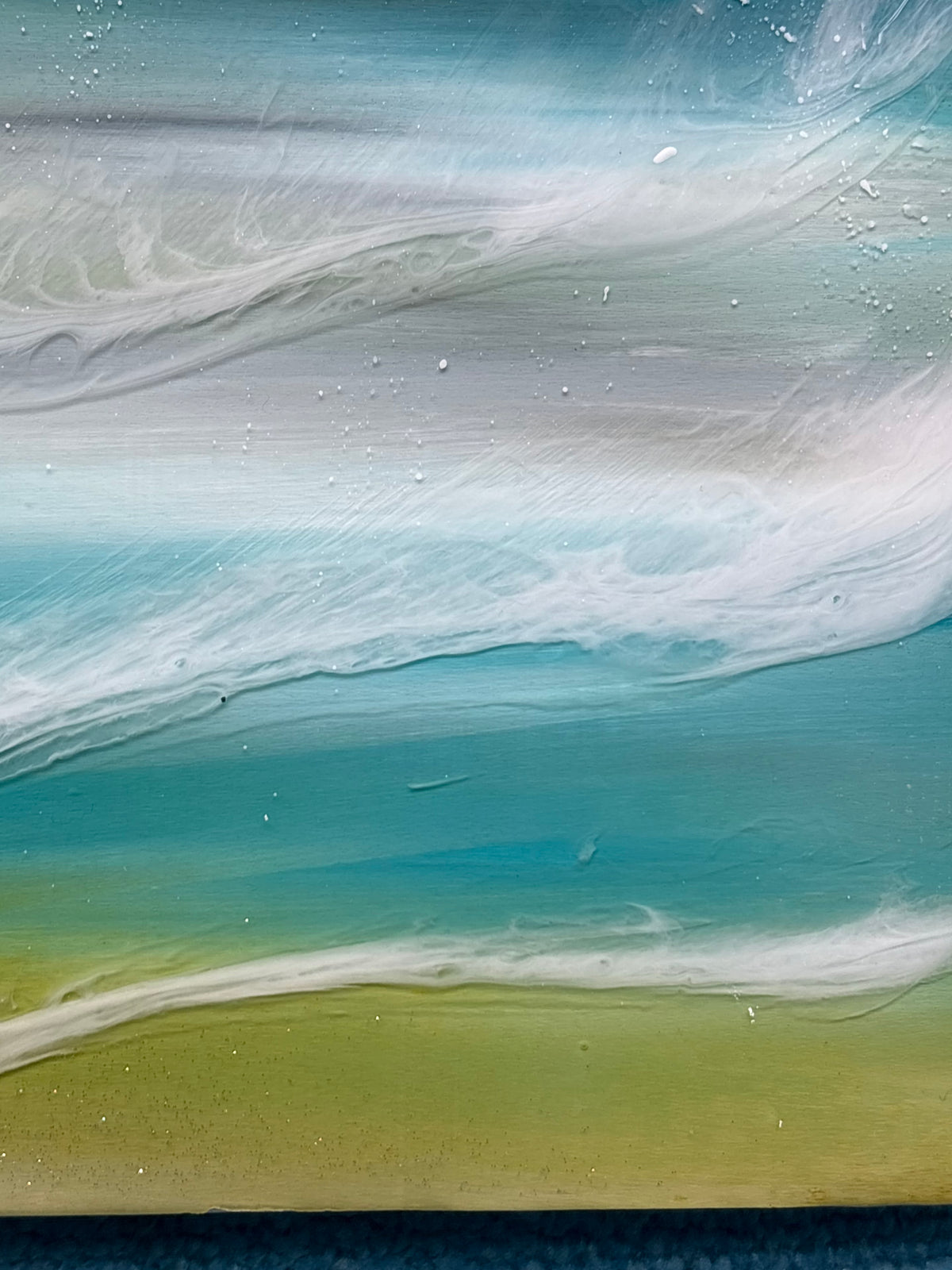 Ripples over gold | 30 cm