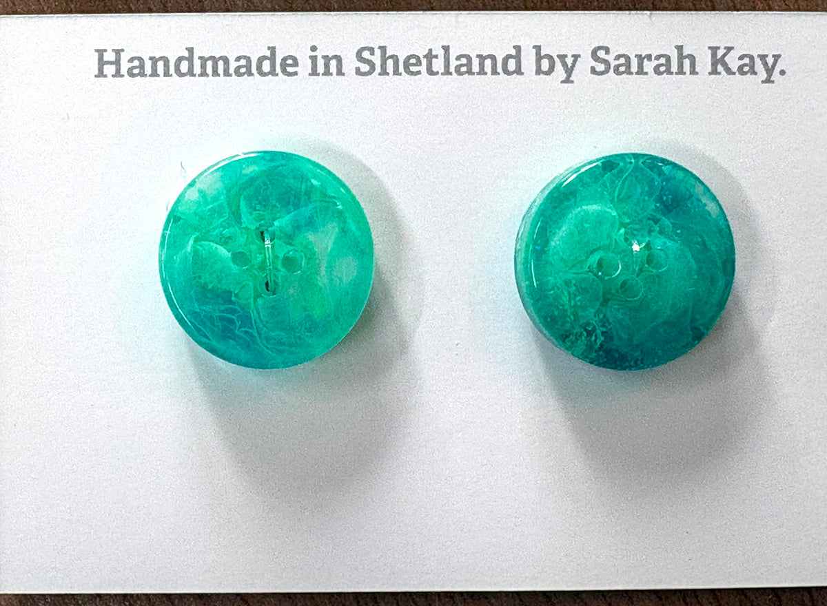 Underwater inspired buttons