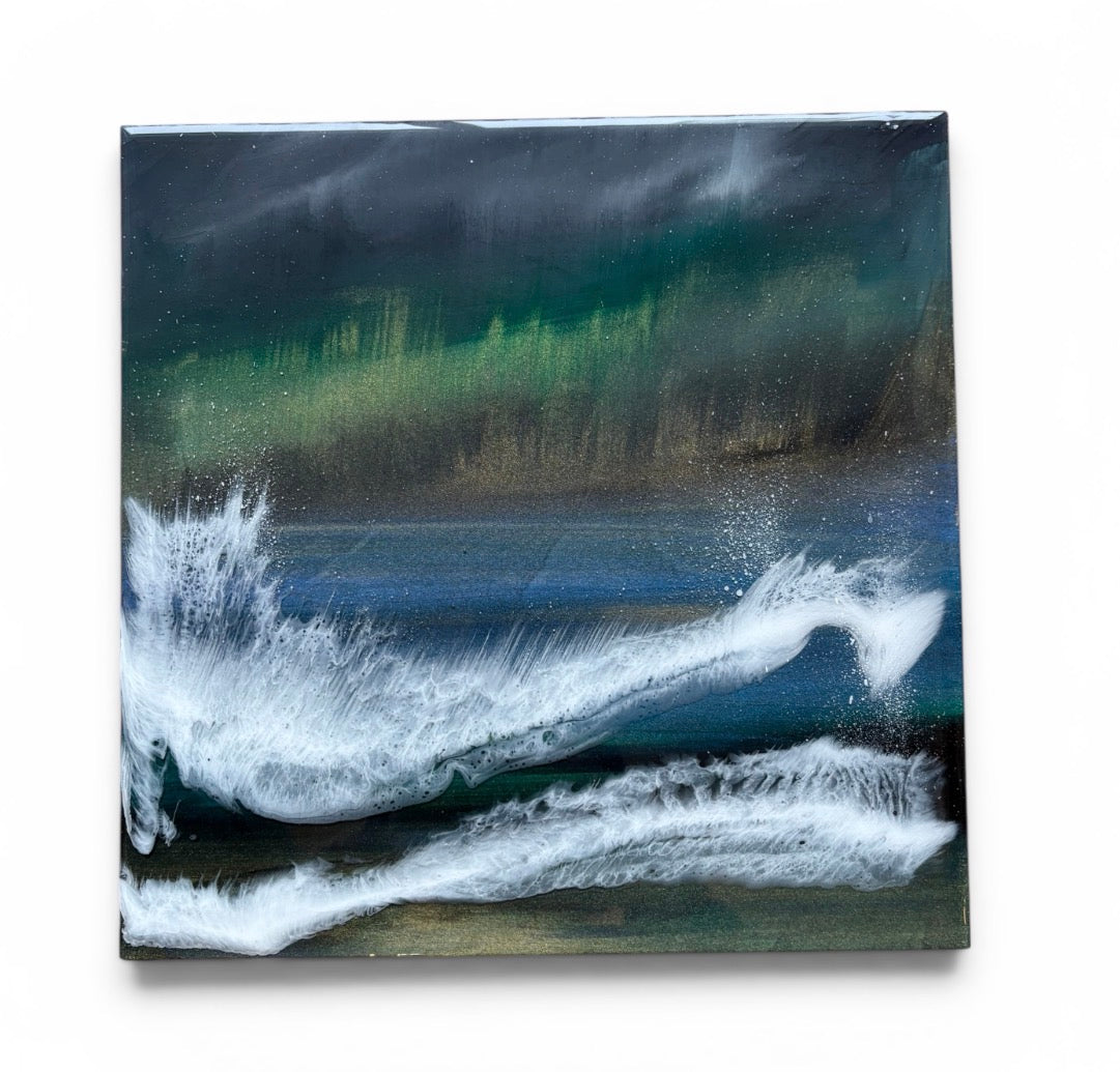 Aurora breaker seascape | Square 30cm