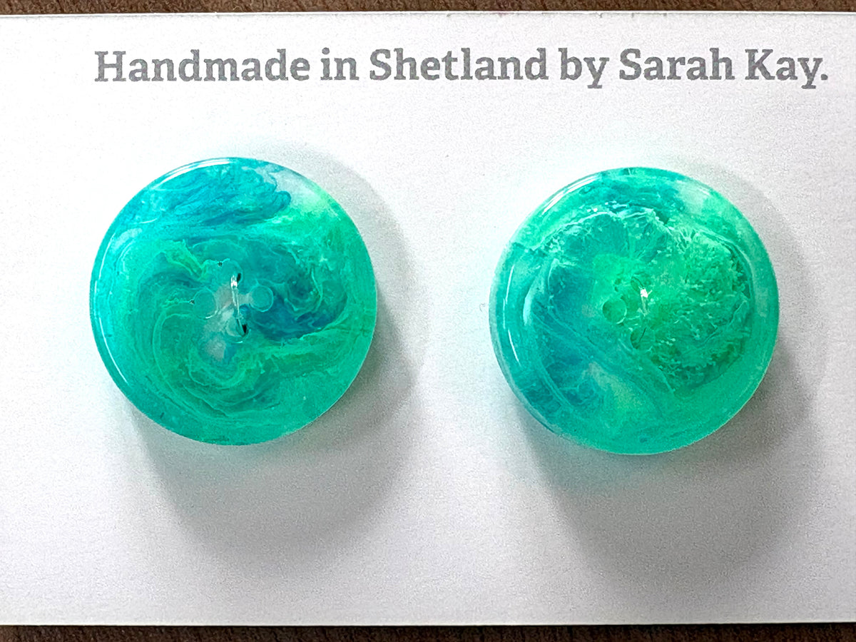 Underwater inspired buttons
